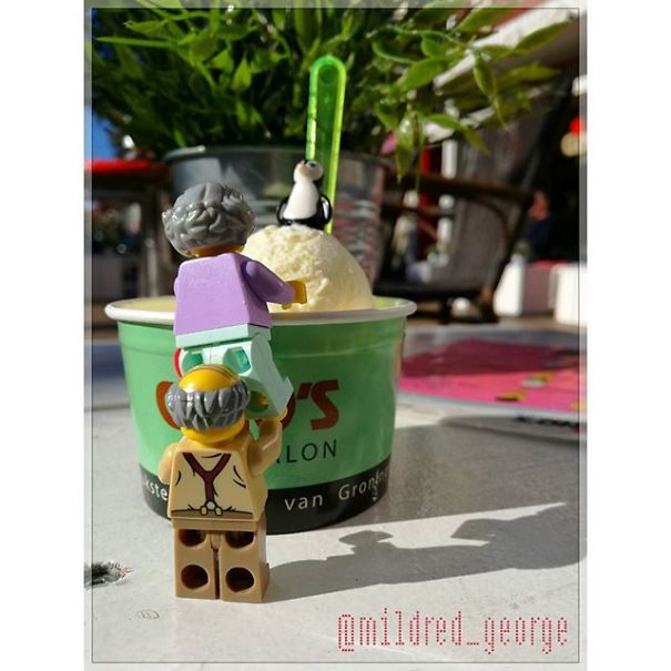 I Photograph This Older Lego Couple In Their Daily Life To Show Their Active And Heartwarming Adventures I Photograph This Older Lego Couple In Their Daily Life To Show Their Active And Heartwarming Adventures