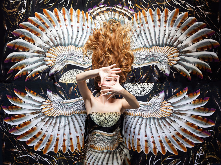 Hand-Drawn Owl Scarves That Will Turn Heads Hand-Drawn Owl Scarves That Will Turn Heads