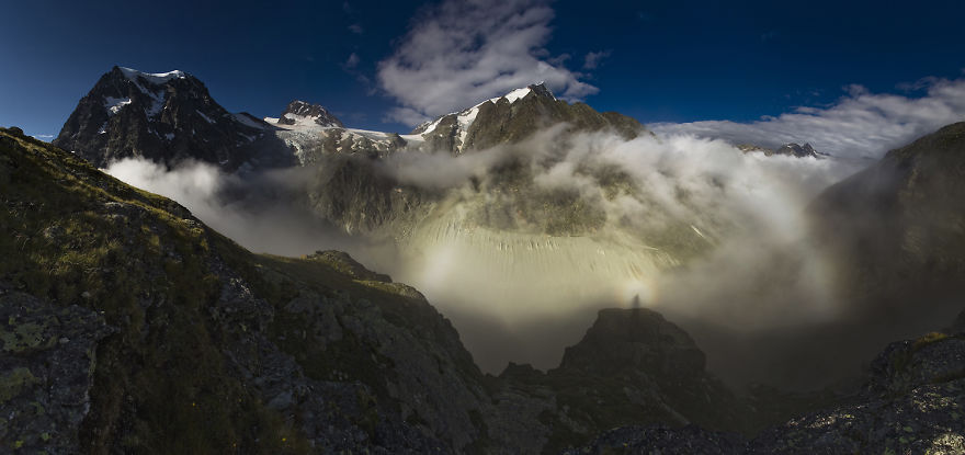 I Photographed An Incredible Fogbow In The Mountains!