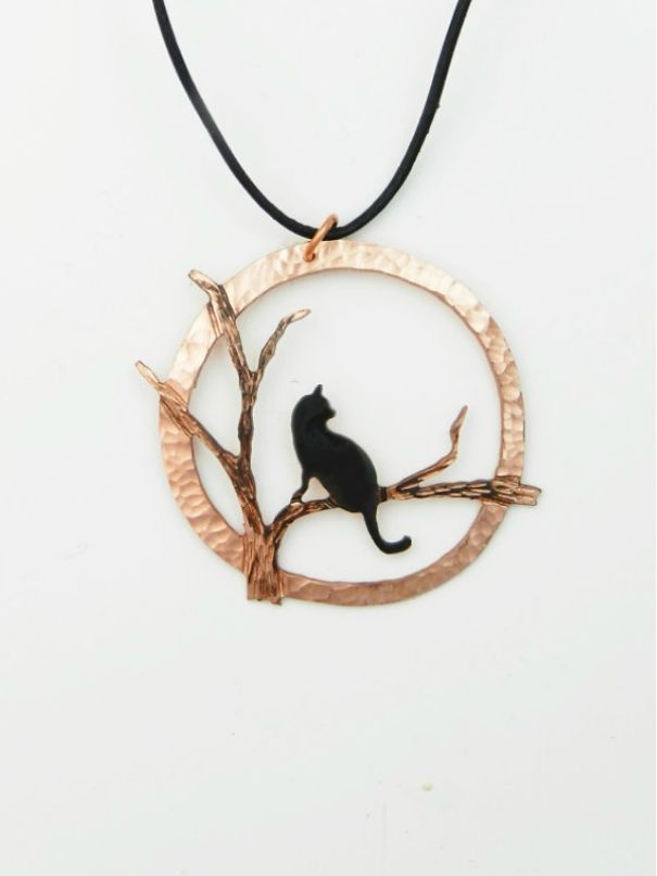 35 Unique Holiday Gifts For Cat Lovers, Handmade By Indie Artists & Makers 35 Unique Holiday Gifts For Cat Lovers, Handmade By Indie Artists & Makers