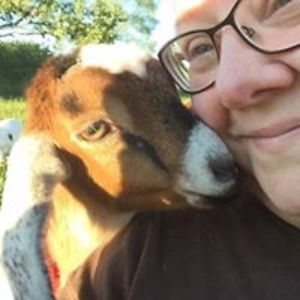 karladawnonthelawn avatar