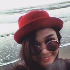 razlinie40304 avatar