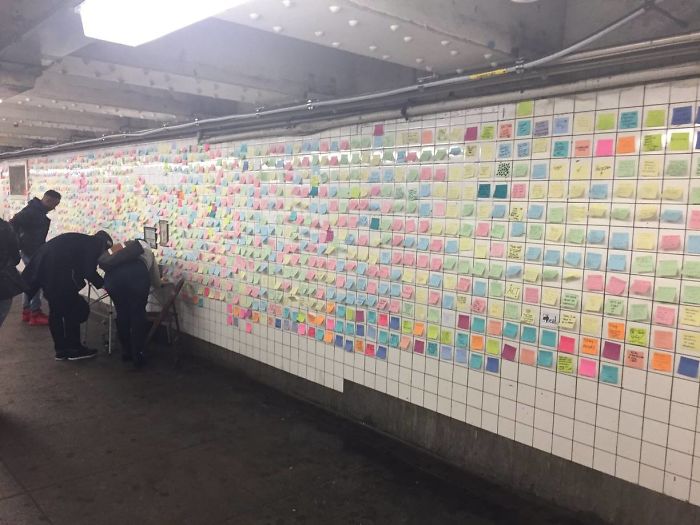 After Elections, Strangers Left Messages On New York's Subway Walls To Remind Us All That We Will Be Okay After Elections, Strangers Left Messages On New York's Subway Walls To Remind Us All That We Will Be Okay
