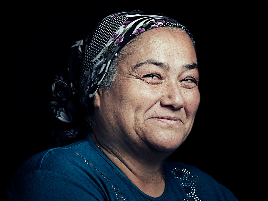 I Take Pictures Of My Parents Neighbours In A Tiny Turkish Village To Show That Hate Is Wrong. I Take Pictures Of My Parents Neighbours In A Tiny Turkish Village To Show That Hate Is Wrong.