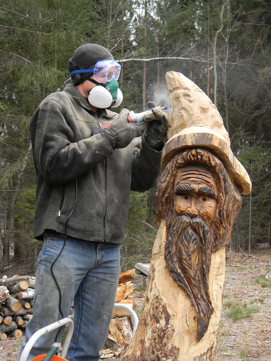 Chainsaw Carving: I Give Tree Stumps Immortality Chainsaw Carving: I Give Tree Stumps Immortality