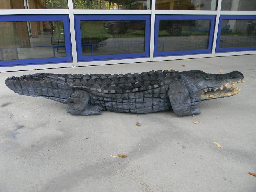 Chainsaw Carving: I Give Tree Stumps Immortality