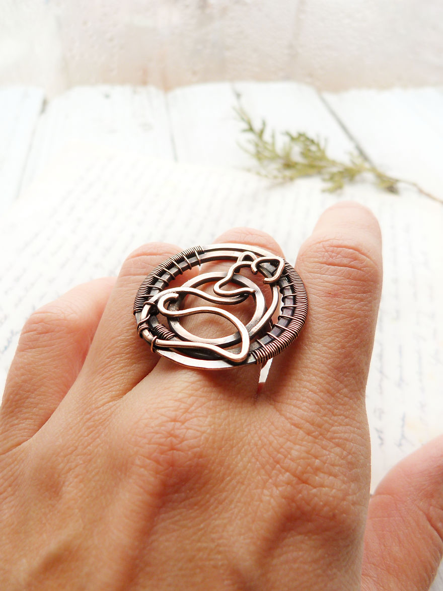 Circle Of Life In Wire Jewelry