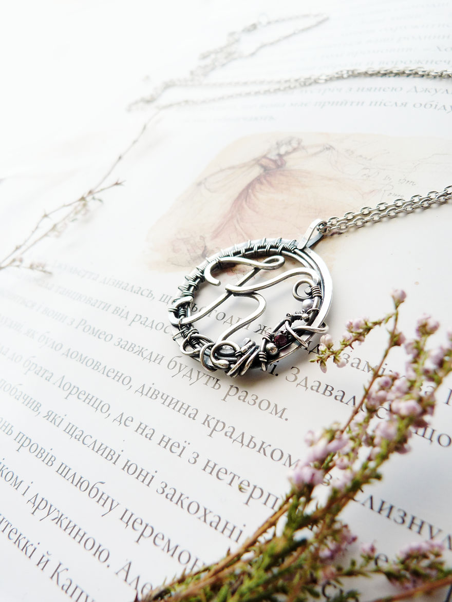 Circle Of Life In Wire Jewelry