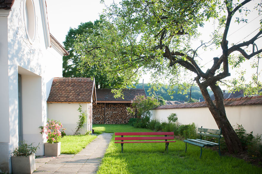Abandoned Art Nouveau Saxon School In Transylvania Transformed Into A Beautiful Guesthouse Abandoned Art Nouveau Saxon School In Transylvania Transformed Into A Beautiful Guesthouse