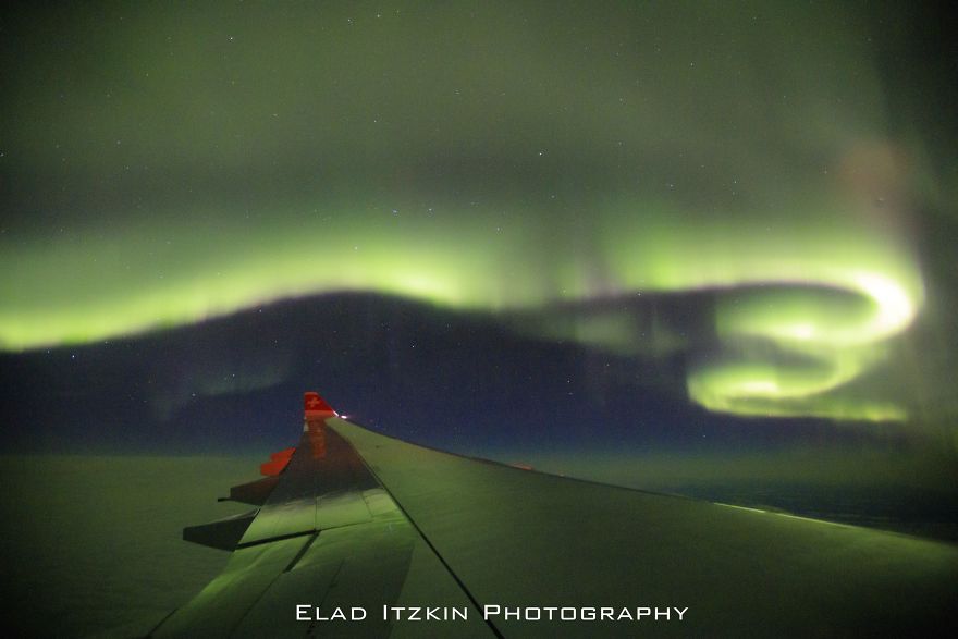 I Witness This Incredible Light Show Flying Above Russia I Witness This Incredible Light Show Flying Above Russia