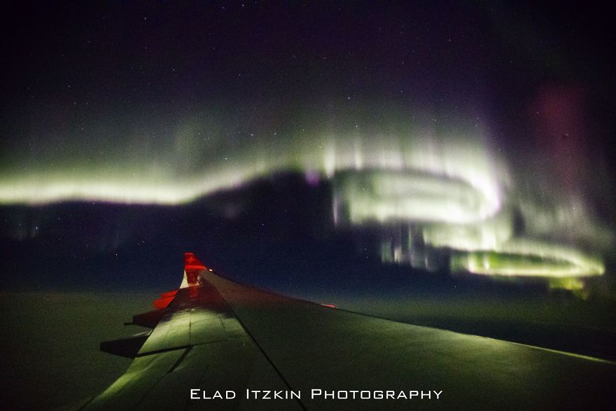 I Witness This Incredible Light Show Flying Above Russia I Witness This Incredible Light Show Flying Above Russia