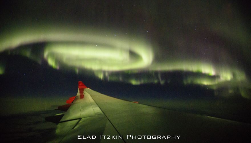 I Witness This Incredible Light Show Flying Above Russia I Witness This Incredible Light Show Flying Above Russia