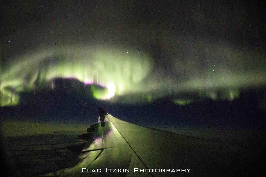 I Witness This Incredible Light Show Flying Above Russia I Witness This Incredible Light Show Flying Above Russia