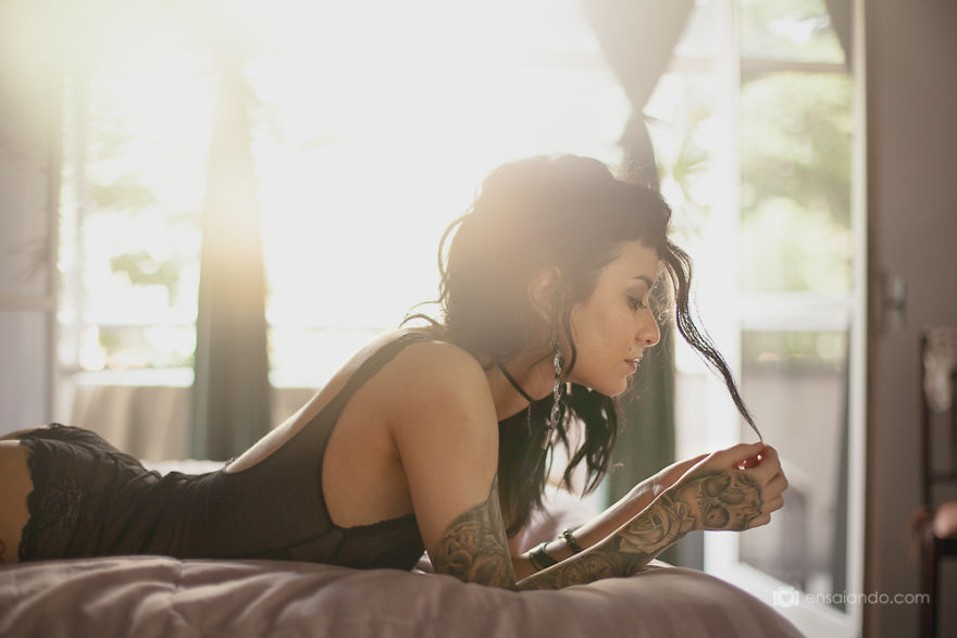 We Photograph Women To Raise Their Self Confidence