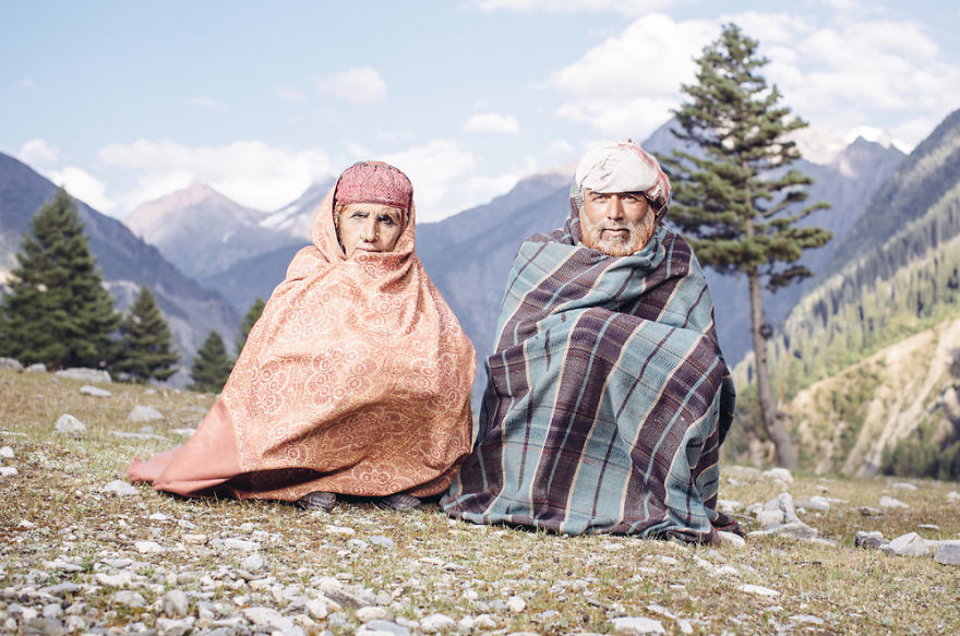 India - Portrait Of Country. A 50mm Photographic Journey Of Discovery Through India. Celebrating Its Fascinating Cultural Diversity Through An Eclectic Series Of Beautifully Captivating Portraits.