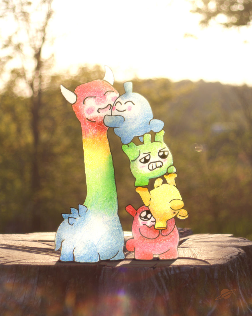 Boyfriend's Lunch-Bag Creature Drawings Brought Into The Real World In Girlfriend's Photos