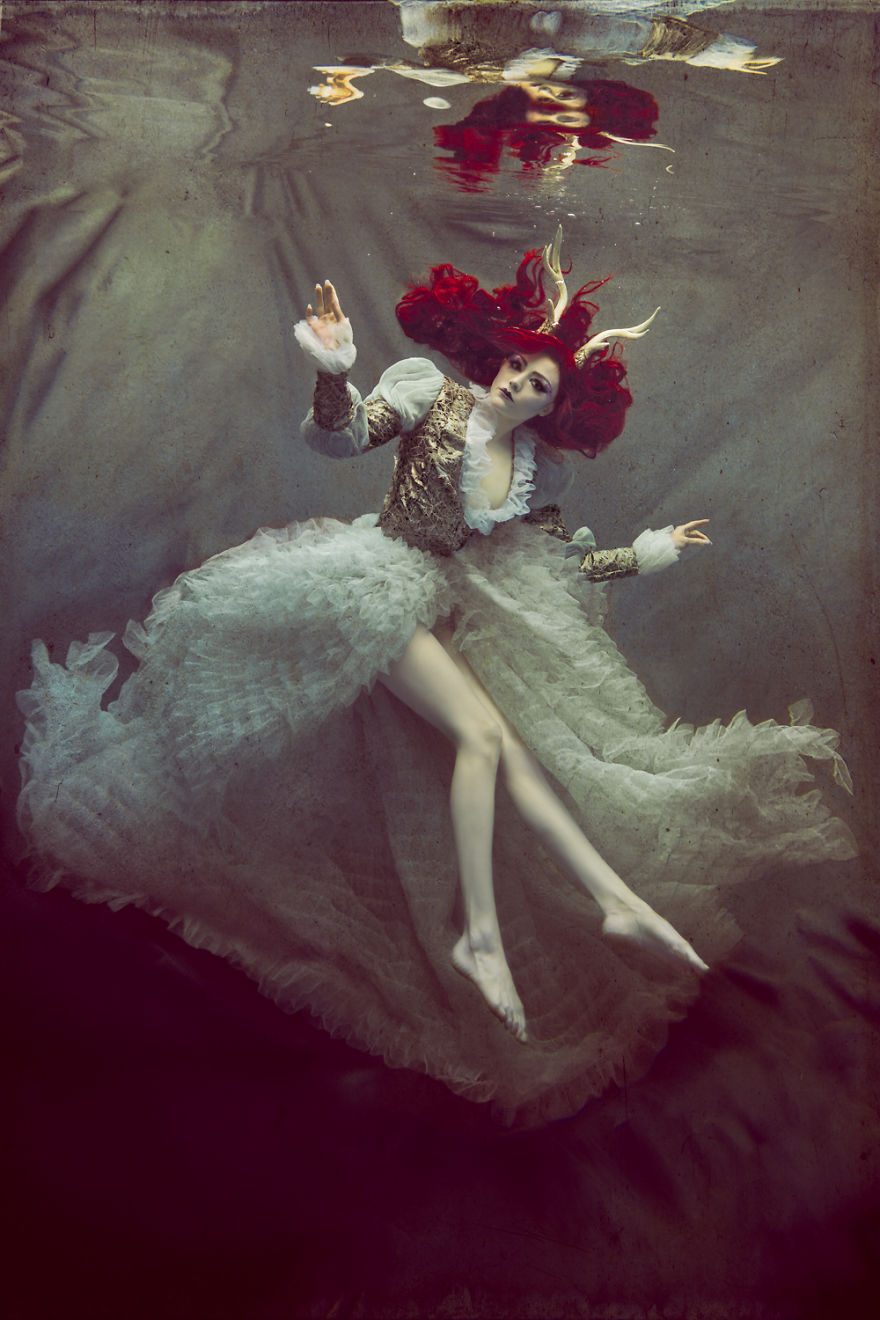 I Shoot Dramatic Underwater Portraits That Are Reflective Of Overcoming Troubles In My Life I Shoot Dramatic Underwater Portraits That Are Reflective Of Overcoming Troubles In My Life