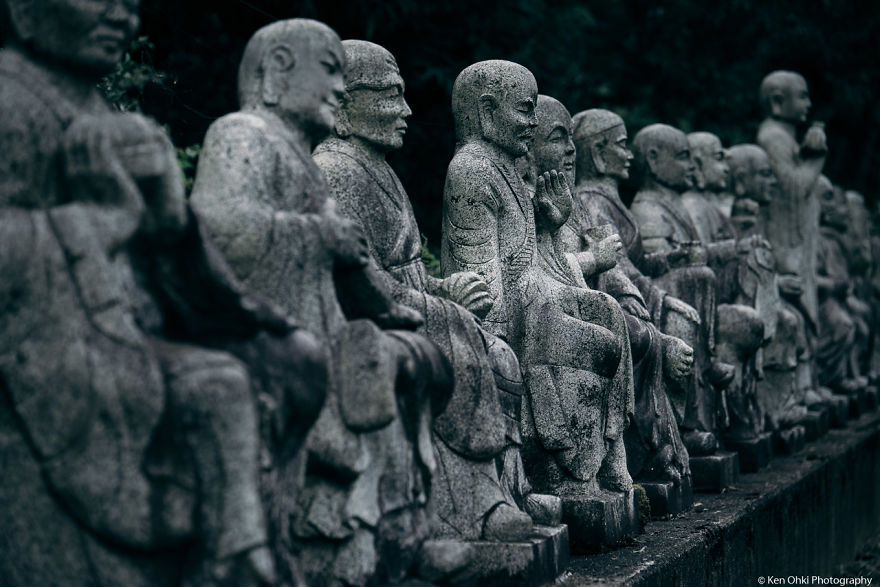 I Photographed 800 Creepy Lifelike Statues In An Abandoned Japanese Park
