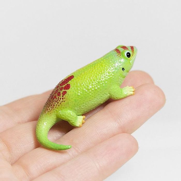 I Create Unique Animal Sculptures From Polymer Clay
