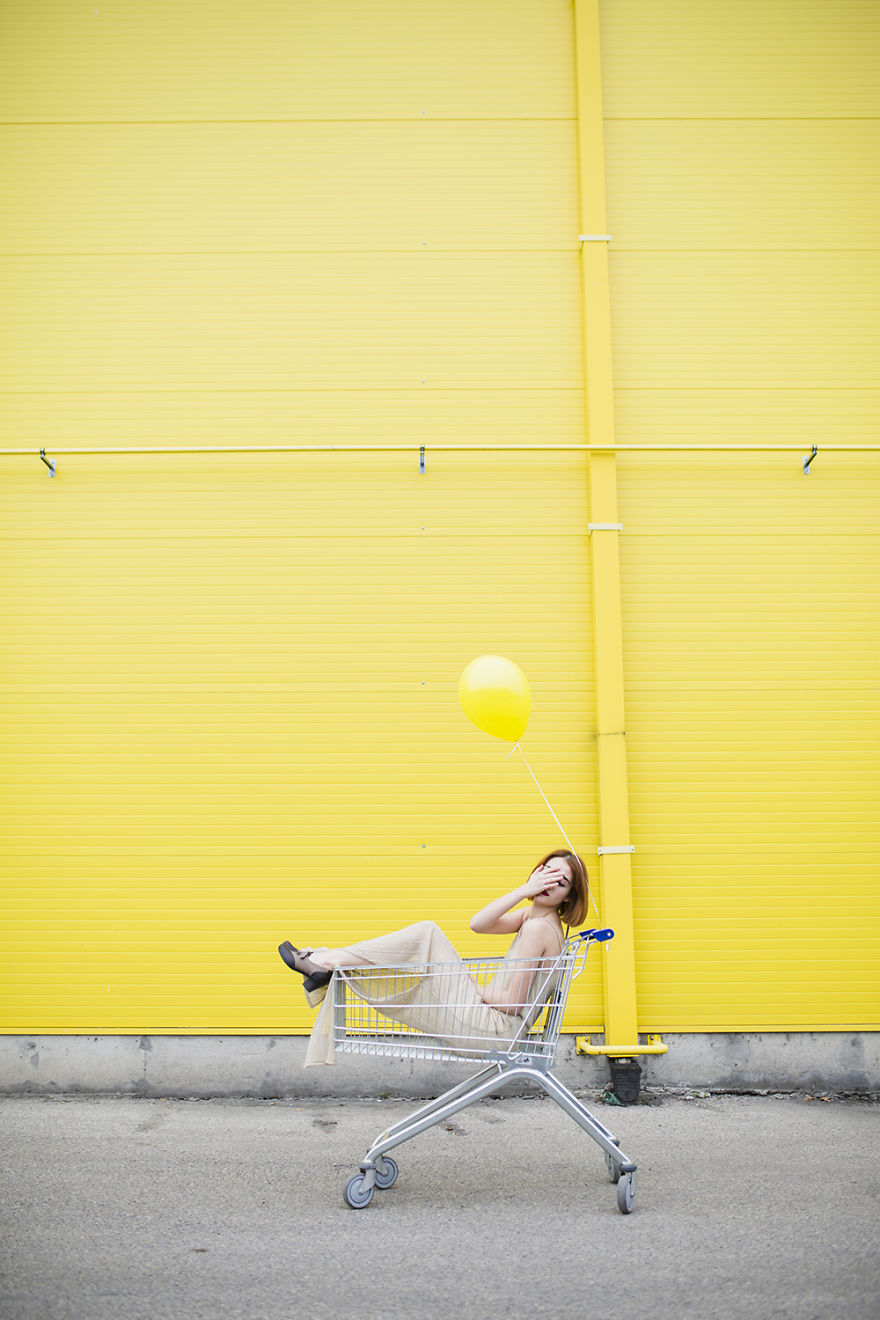 Yellow Color Game Photos By Photographer Jovana Rikalo