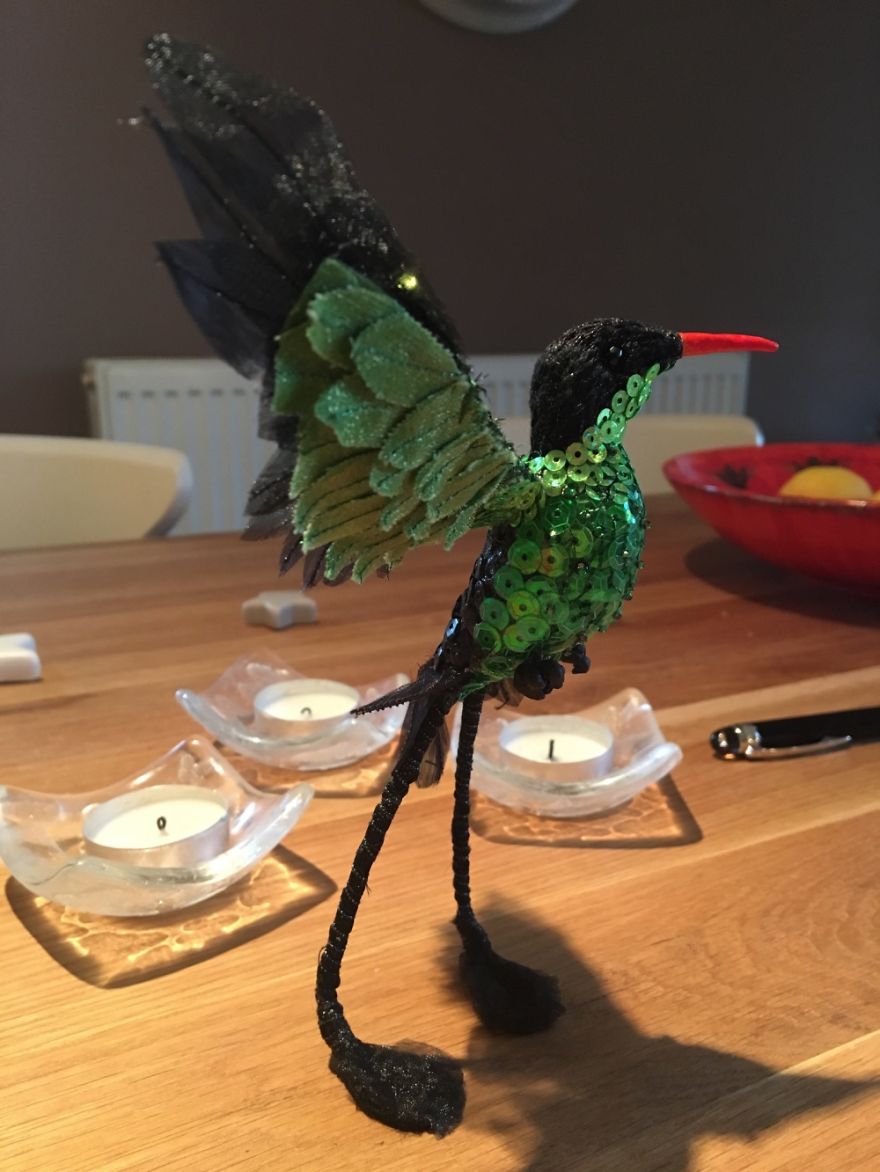 I Made This Tiny Textile Jamaican Hummingbird Out Of Fabric, Sequins And Beads I Made This Tiny Textile Jamaican Hummingbird Out Of Fabric, Sequins And Beads