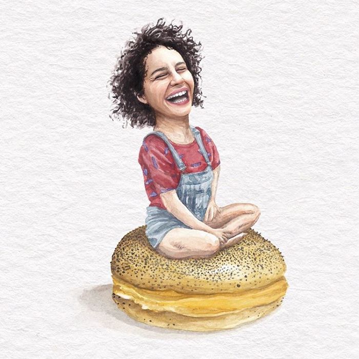 Ilana Glazer On A "Garbage Bagel" Breakfast Sandwich
