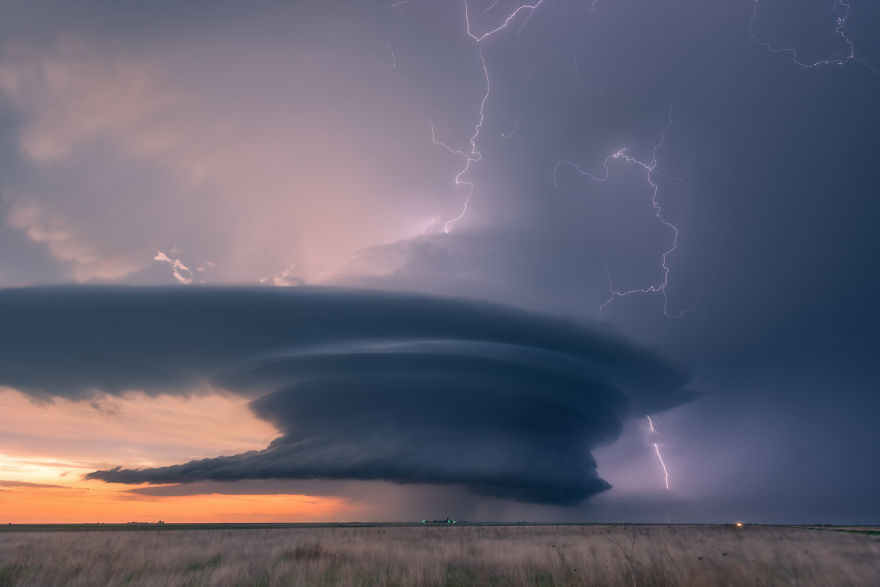 I Traveled Over 50.000 Miles To Capture The Greatest Storms On Earth I Traveled Over 50.000 Miles To Capture The Greatest Storms On Earth