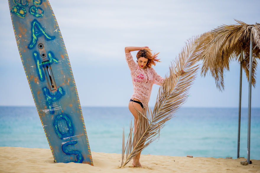 vacation On A Tight Budget With A Photographer And His Girlfriend