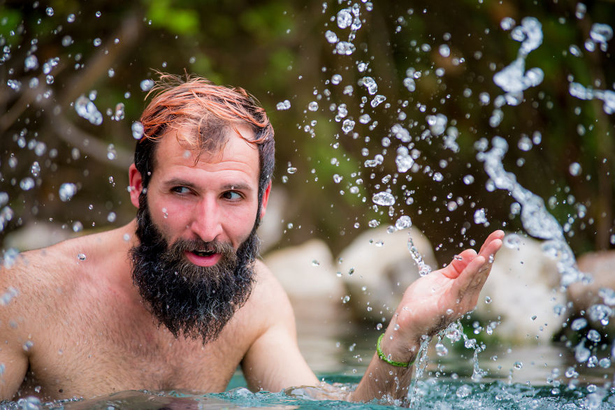 vacation On A Tight Budget With A Photographer And His Girlfriend