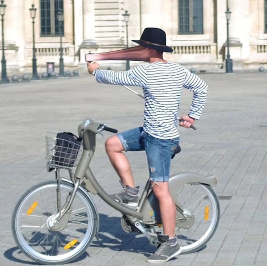 Artist Shows How Smartphones Stealing Our Souls