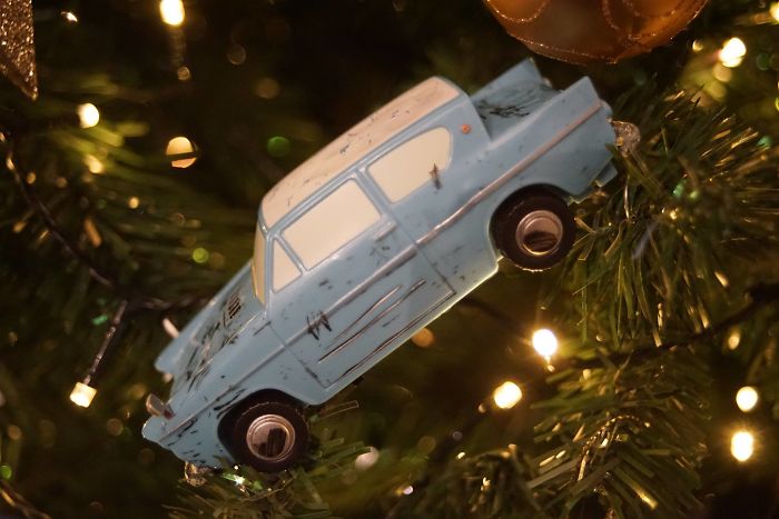 This Harry Potter Themed Christmas Tree Is A Feast For Potterheads