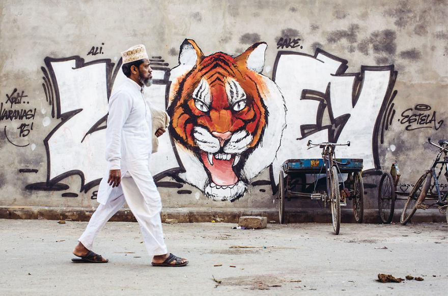 India - Portrait Of Country. A 50mm Photographic Journey Of Discovery Through India. Celebrating Its Fascinating Cultural Diversity Through An Eclectic Series Of Beautifully Captivating Portraits.