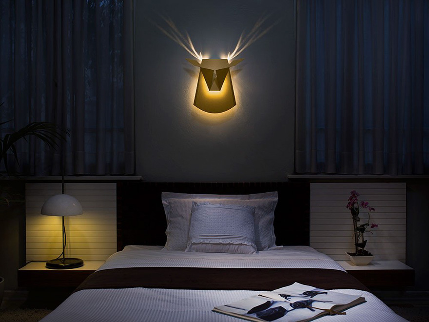 Clever Wall Lamps Turn Into Animals When Switched On Clever Wall Lamps Turn Into Animals When Switched On