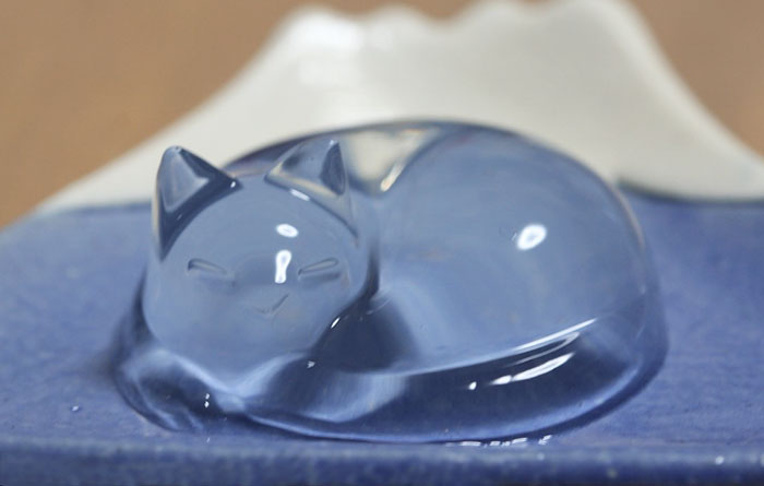 Este pastel de agua japonés en forma de gato ha conquistado Twitter en Japón