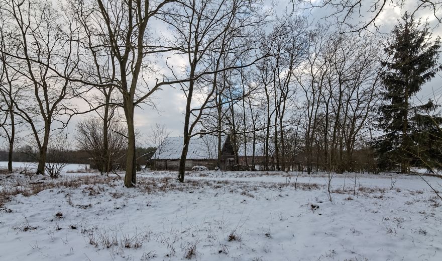 An Incredible Abandoned Cottage From 1858 (poland) An Incredible Abandoned Cottage From 1858 (poland)