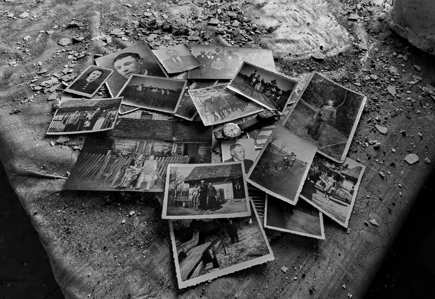 An Incredible Abandoned Cottage From 1858 (poland) An Incredible Abandoned Cottage From 1858 (poland)