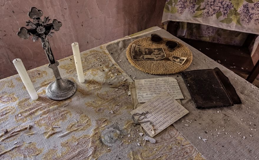 An Incredible Abandoned Cottage From 1858 (poland)