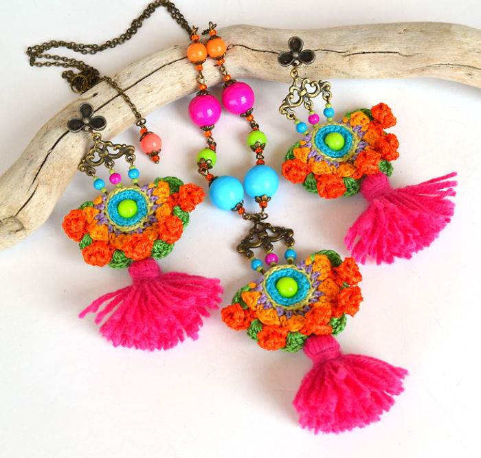 Deep Roots And A Modern Twist: I Create Unique Textile Jewelry Deep Roots And A Modern Twist: I Create Unique Textile Jewelry