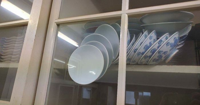 Mom Asks The Internet To Help Her Open This Cupboard, Here Are The Responses