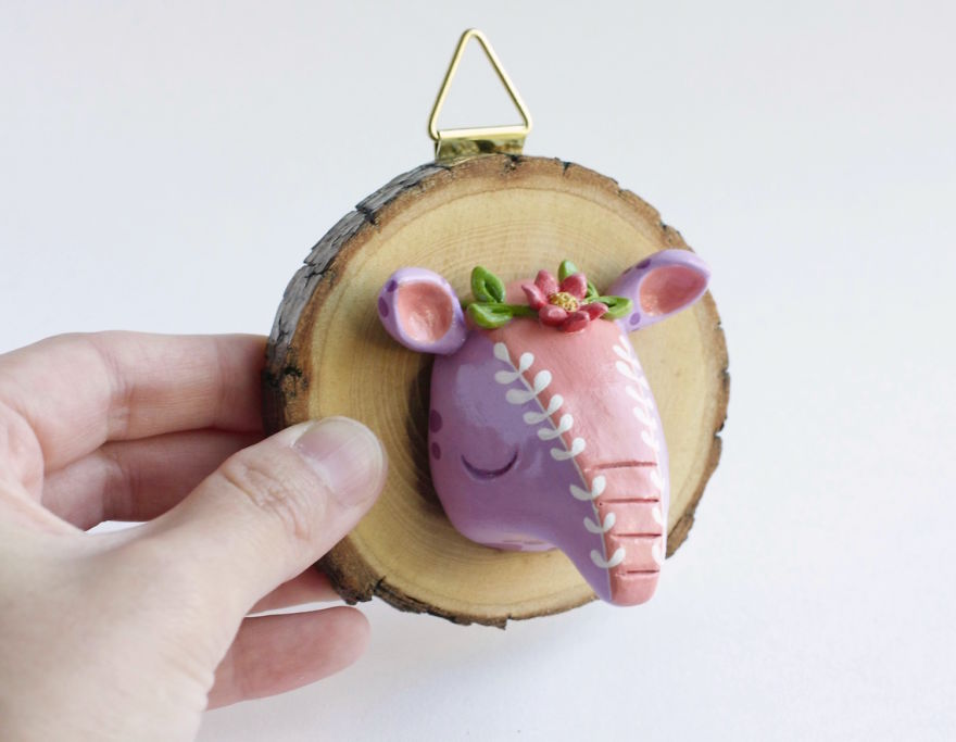 I Can't Stop Making Teeny Tiny Story-Based Figures And Faux Taxidermy Sculptures