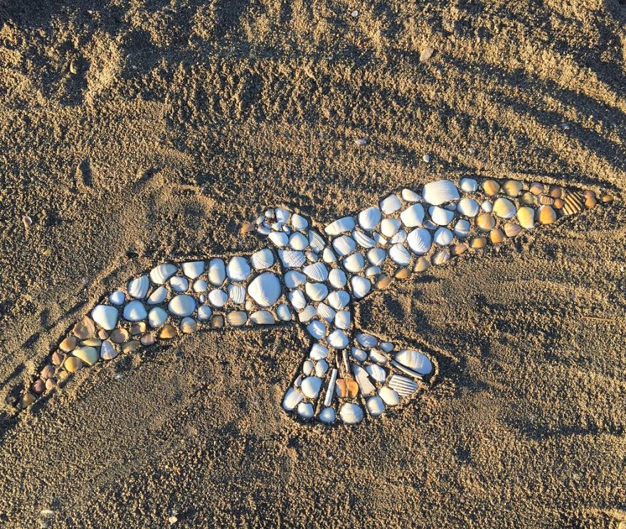 I Make Temporary Mosaic Beach Art (Part 3) I Make Temporary Mosaic Beach Art (Part 3)