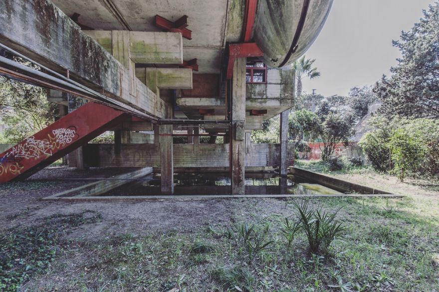 The Experimental Abandoned House The Experimental Abandoned House