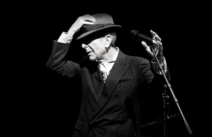 People Are Sharing The Heartbreaking Final Letter That Leonard Cohen Sent To His Muse