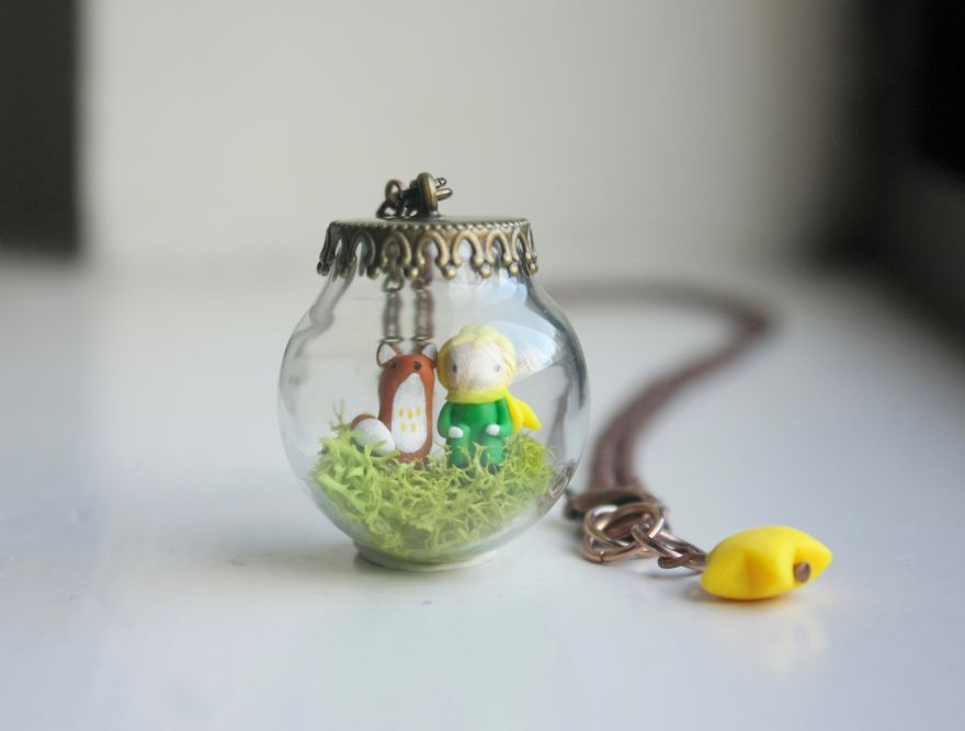 I Can't Stop Making Teeny Tiny Story-Based Figures And Faux Taxidermy Sculptures