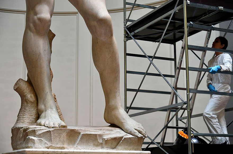 Close-up photography of David Michelangelo feet.
