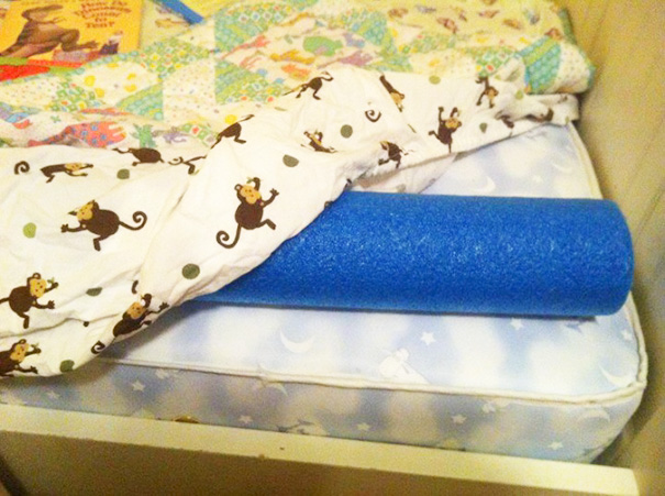 Keep Your Kids From Falling Out Of Bed With Pool Noodle