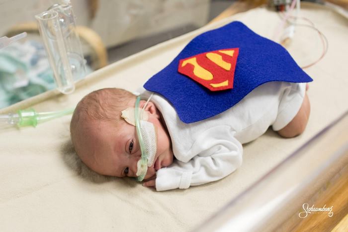 premature-babies-superhero-costumes-kansas-13 premature-babies-superhero-costumes-kansas-13