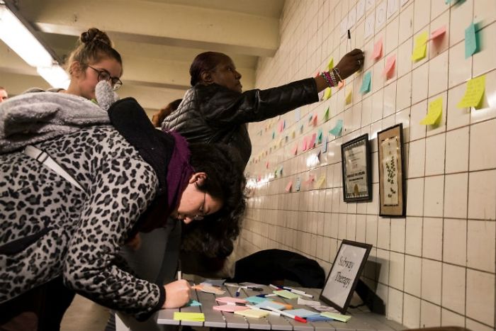 After Elections, Strangers Left Messages On New York's Subway Walls To Remind Us All That We Will Be Okay After Elections, Strangers Left Messages On New York's Subway Walls To Remind Us All That We Will Be Okay
