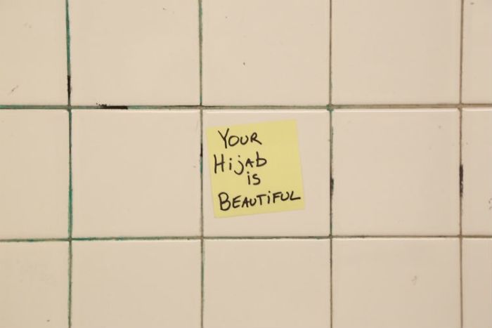 After Elections, Strangers Left Messages On New York's Subway Walls To Remind Us All That We Will Be Okay After Elections, Strangers Left Messages On New York's Subway Walls To Remind Us All That We Will Be Okay