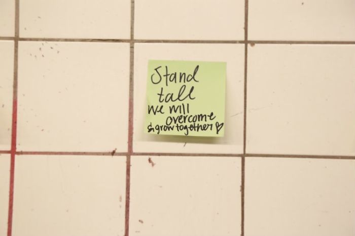 After Elections, Strangers Left Messages On New York's Subway Walls To Remind Us All That We Will Be Okay After Elections, Strangers Left Messages On New York's Subway Walls To Remind Us All That We Will Be Okay
